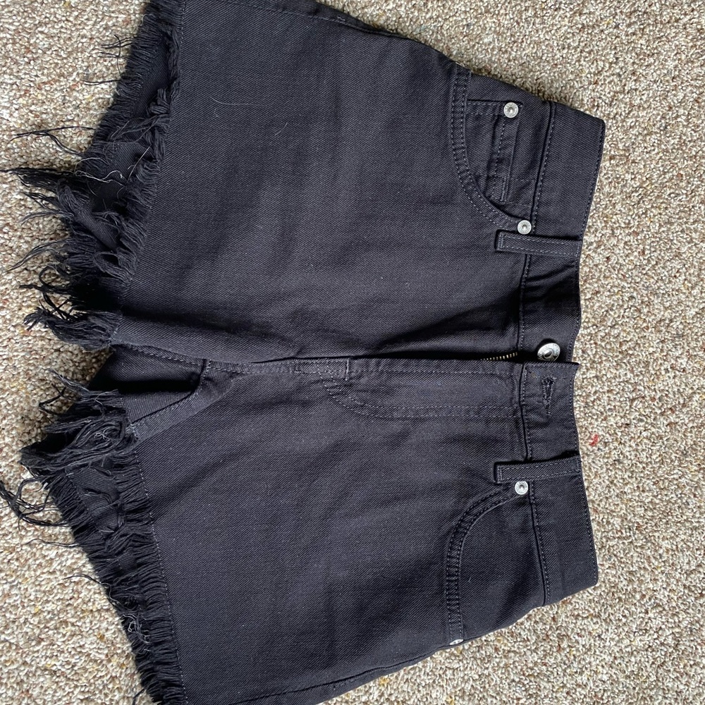 Black 7s short never used never fit no tags brand new